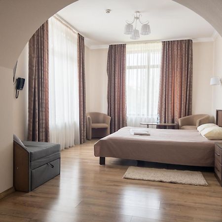 Hotel Орк "Блісс" Rivne Exterior foto