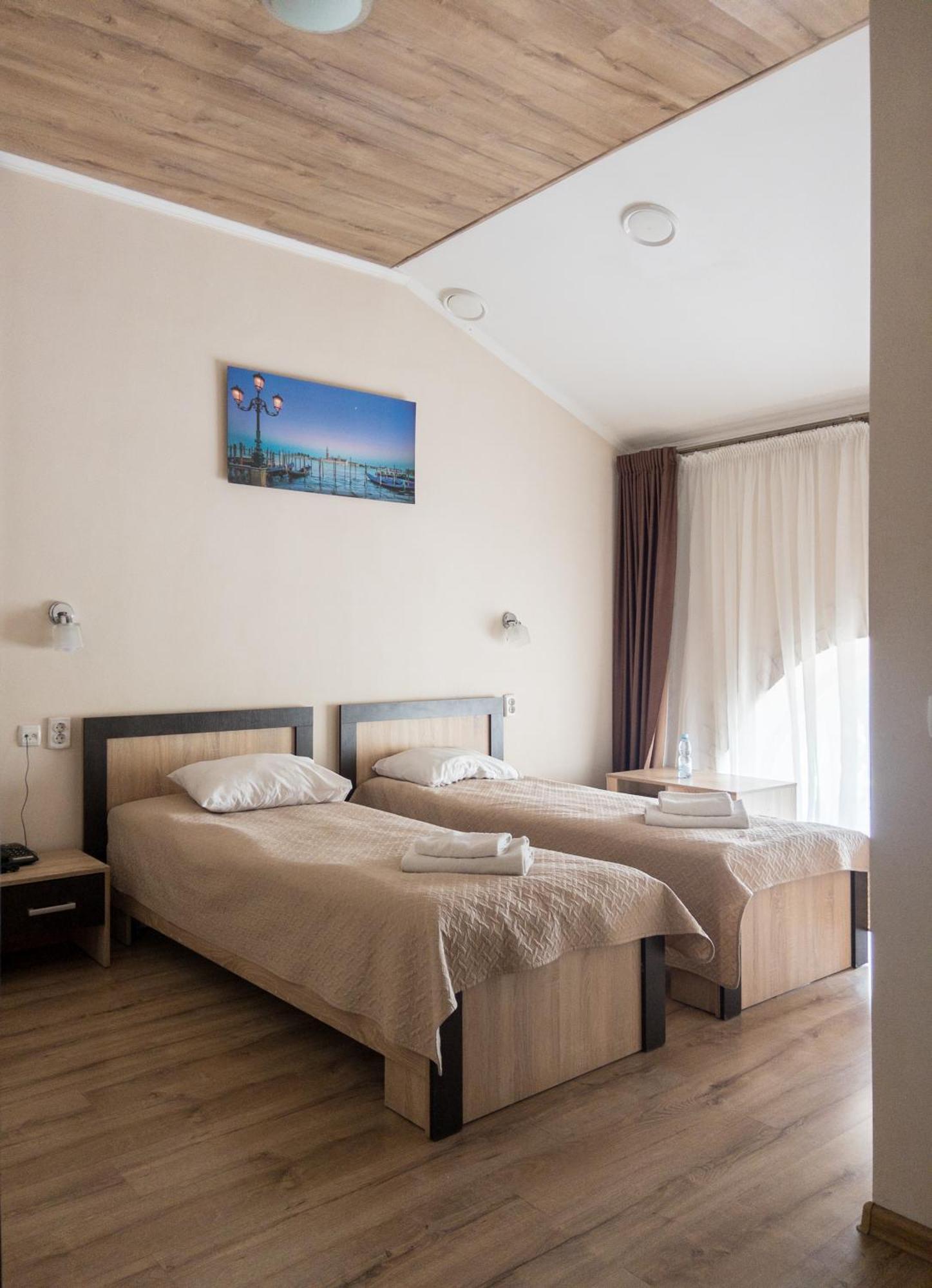 Hotel Орк "Блісс" Rivne Exterior foto